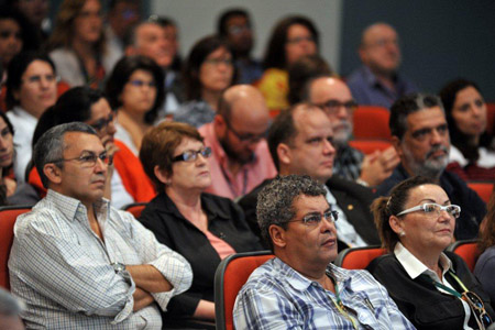 A audiência foi realizada no auditório da Escola Nacional de Saúde Pública